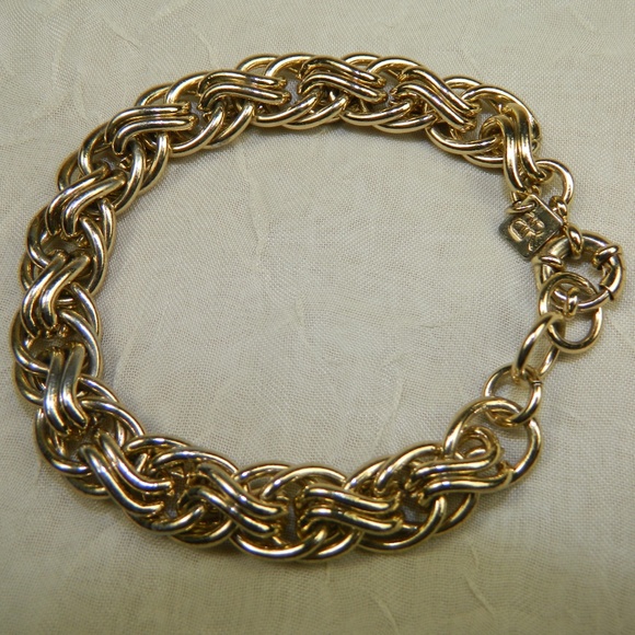 Banana Republic Jewelry - Gold tone Banana Republic Chain Bracelet